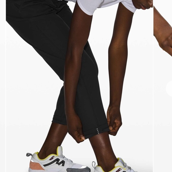 nwt lululemon essential HR trouser black - Picture 3 of 14